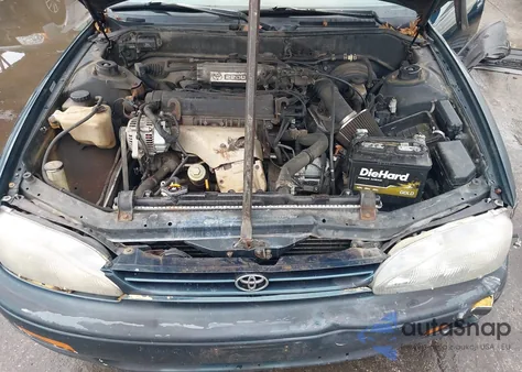 1996 Toyota Camry Dx/Le/Xle z USA, uszkodzony, nr VIN 4T1BG12K8TU809618